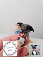 Load image into Gallery viewer, Family wooden plaque
